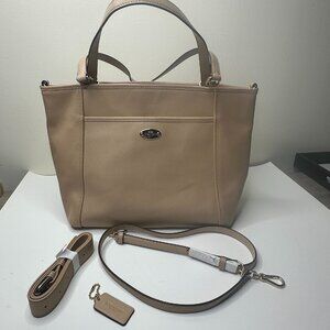 Coach Crosgrain Beige Leather Pocket Tote Zip Top Style Bag Key Chain